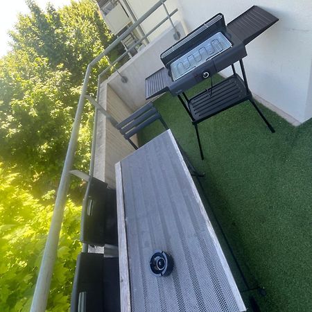 Appartement Spacieux Avec Piscine Marsella Exterior foto